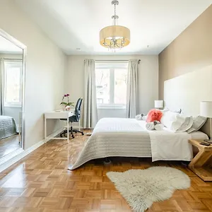  Privatunterkunft Gabby's Place Downtown Core Kanada